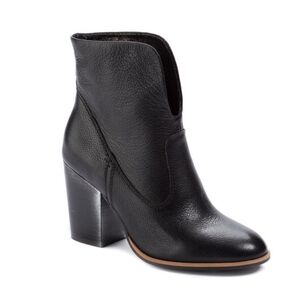 Lucca Lane Kat Fold Over Black Leather Ankle Bootie Size 6